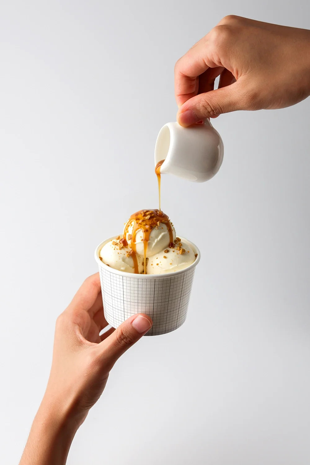 Design Studies: Ice-cream Cup mockup - Image 3
