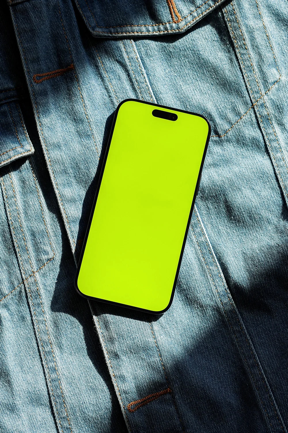Design Studies: Iphone Mockup - Image 3