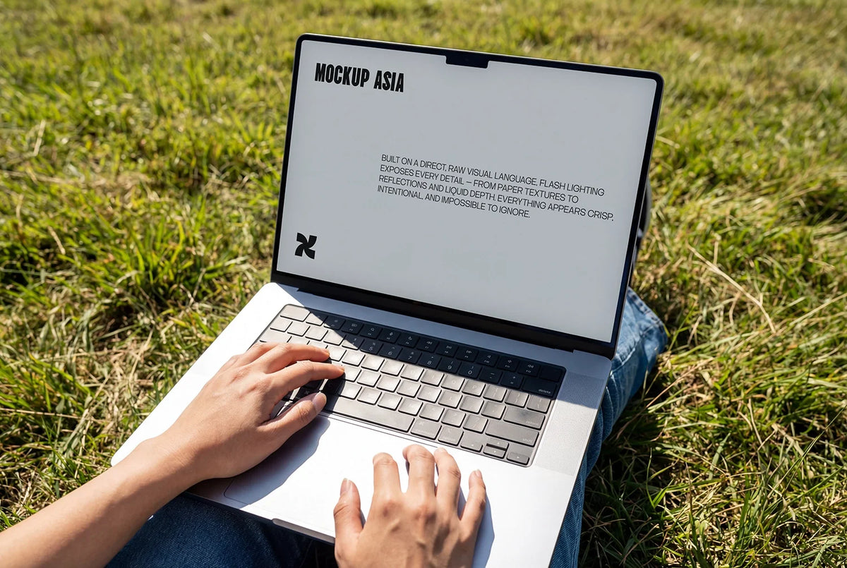Design Studies: Macbook Pro Mockup - Image 2