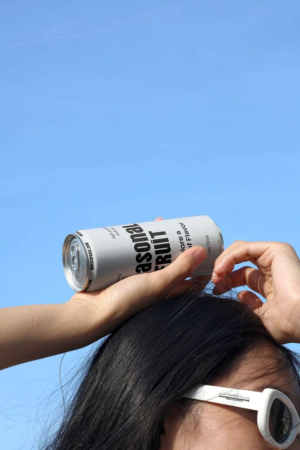 Design Studies: Slim Can Mockup CF29 – Balanced on Head - Image 2