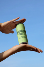 Design Studies: Slim Can Mockup CF30 – Floating Between Hands