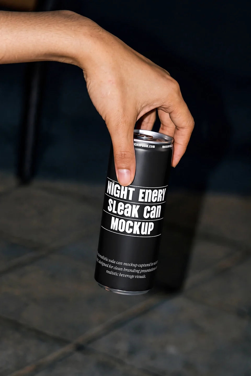 Design Studies: Sleek Can & Soda Can Mockup NFL01 – Hand-Held Composition
