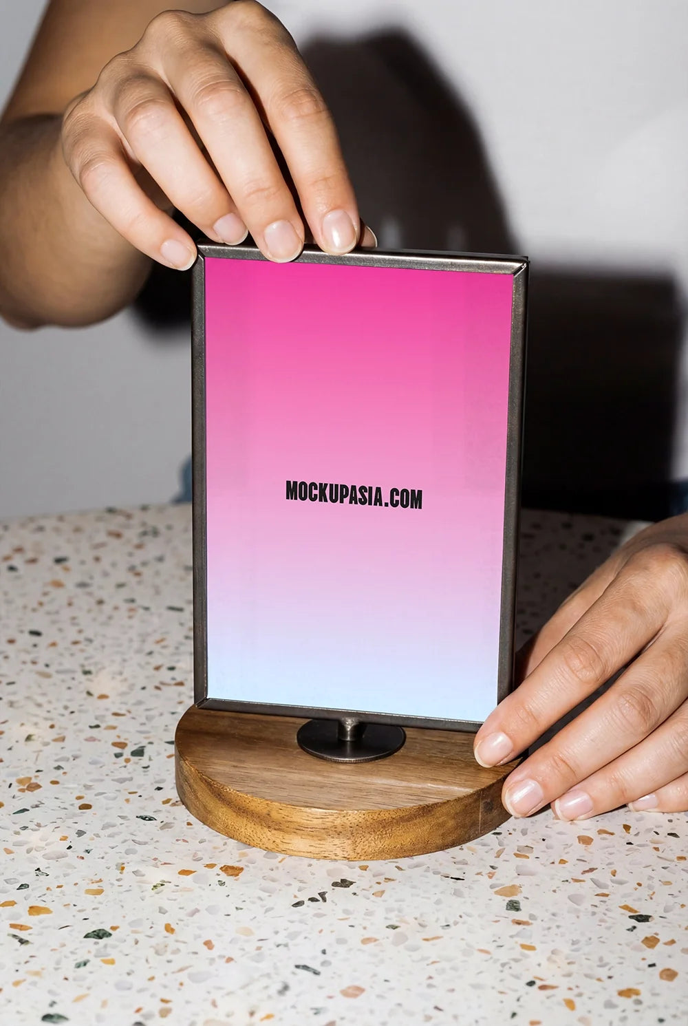 Design Studies: Table Sign Mockup - Image 3
